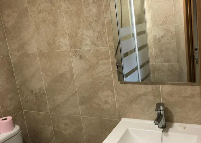 Apartamento Habitación con cocina y baño *