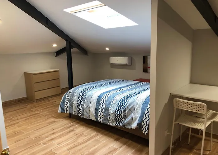 Habitación con cocina y baño