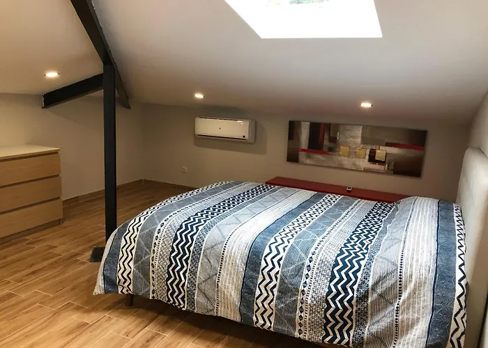 Apartamento Habitación con cocina y baño