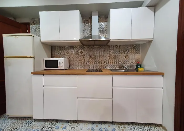 Apartamento Habitación con cocina y baño *